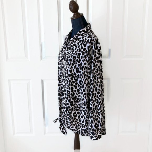 susan graver button down silky top NWOT leopard print size 24W black white - Picture 9 of 11